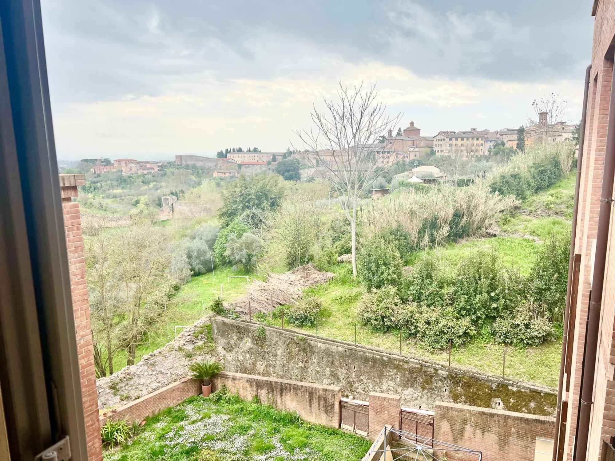 Provenzano Top Floor Siena Exterior foto